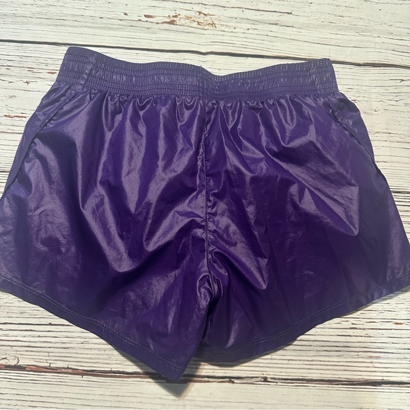 Nike Running Shorts - Picture 3 of 4